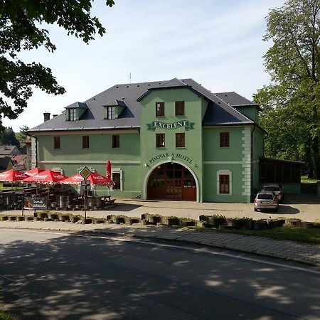 Hotel Excelent Рымаров Экстерьер фото