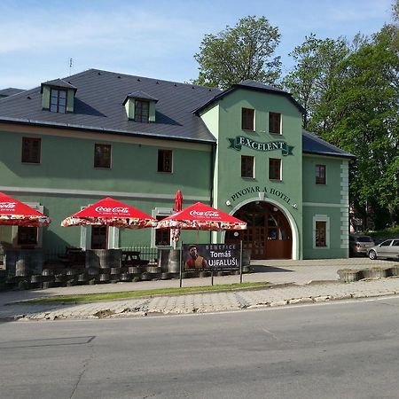 Hotel Excelent Рымаров Экстерьер фото